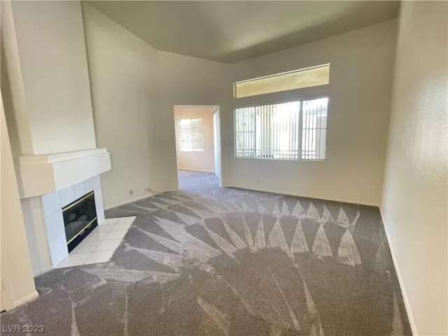 MLS: 2494871 Condo For Sale