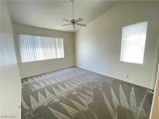 Photo #3: 2494871 Listing 