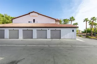 Photo #3: 2494885 Listing 