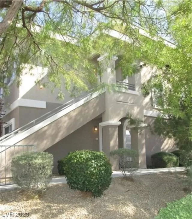 MLS: 2494916 Condo For Sale