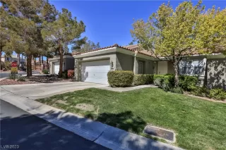 Photo #1: 2494933 Listing 