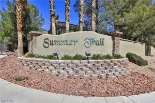 Photo #3: 2494933 Listing 