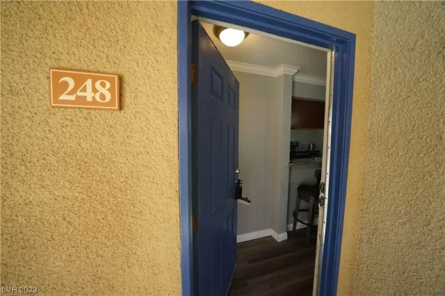 MLS: 2494936 Condo For Sale