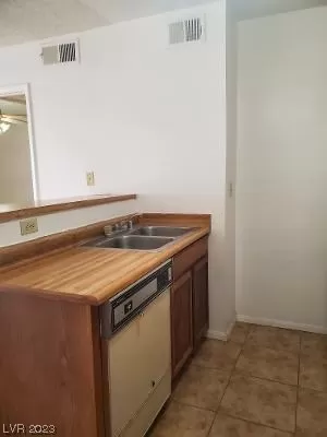 Photo #6: 2494955 Listing 