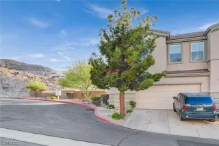 Photo #2: 2494971 Listing 