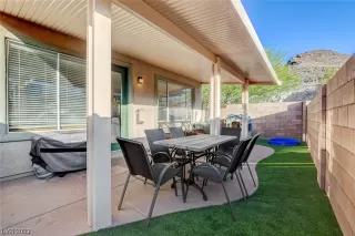 Photo #6: 2494971 Listing 