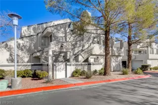 Photo #2: 2495018 Listing