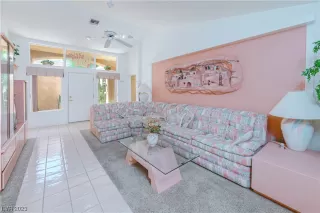 Photo #6: 2495024 Listing 