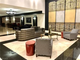 Photo #4: 2495053 Listing 