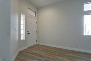 Photo #1: 2495083 Listing