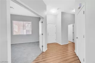 Photo #2: 2495085 Listing