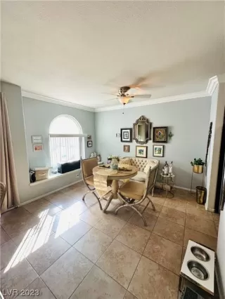 Photo #3: 2495091 Listing