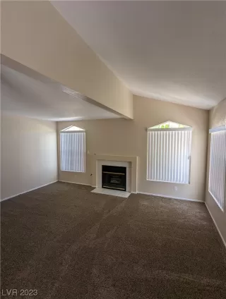 Photo #2: 2495107 Listing 
