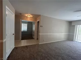 Photo #4: 2495113 Listing 