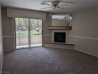 Photo #5: 2495113 Listing 