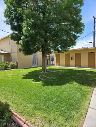 Photo #1: 2495133 Listing