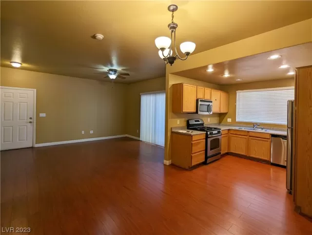 MLS: 2495137 Condo For Sale