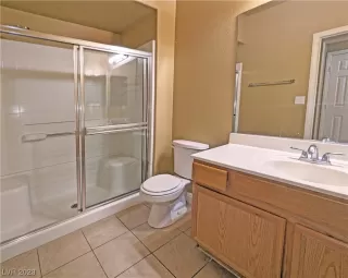 Photo #4: 2495137 Listing 