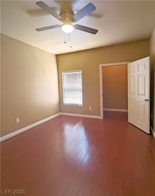 Photo #5: 2495137 Listing 
