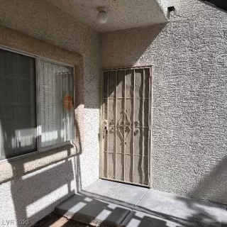 Photo #4: 2495193 Listing 