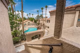 Photo #3: 2495201 Listing 
