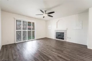 Photo #4: 2495201 Listing 