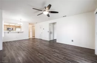 Photo #5: 2495201 Listing 