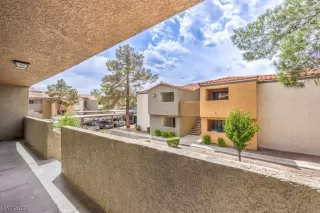 Photo #3: 2495228 Listing 