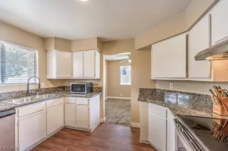 Photo #6: 2495228 Listing 