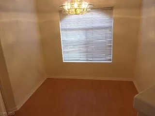 Photo #6: 2495237 Listing