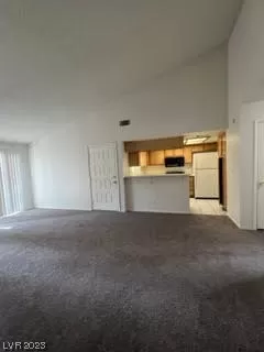 Photo #5: 2495238 Listing 