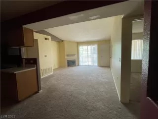 Photo #3: 2495260 Listing 