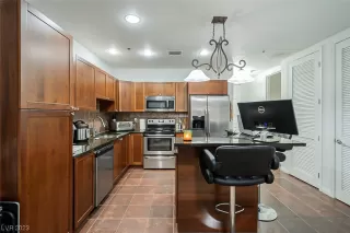 Photo #5: 2495272 Listing 