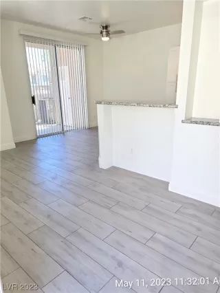 Photo #1: 2495273 Listing 