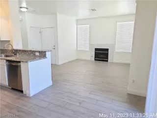 Photo #4: 2495273 Listing 