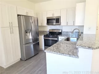 Photo #6: 2495273 Listing 