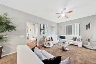 Photo #2: 2495284 Listing 