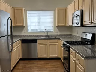 Photo #1: 2495326 Listing