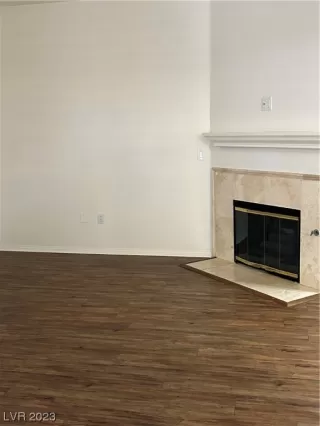 Photo #2: 2495326 Listing