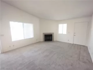 Photo #1: 2495330 Listing 