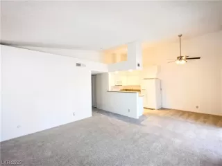 Photo #2: 2495330 Listing 