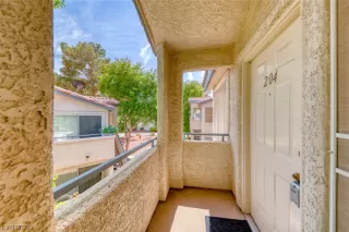 Photo #4: 2495373 Listing 