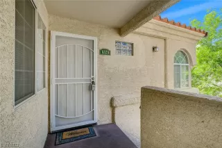 Photo #1: 2495381 Listing