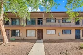 Photo #2: 2495382 Listing