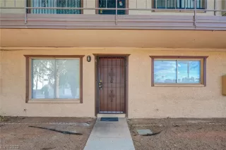 Photo #4: 2495382 Listing