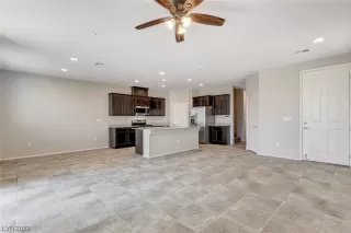 Photo #4: 2495388 Listing 