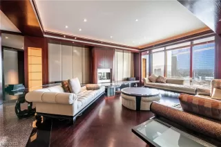 Photo #1: 2495397 Listing 