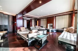 Photo #2: 2495397 Listing 