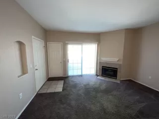 Photo #3: 2495403 Listing 