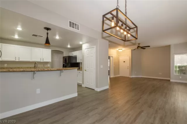 MLS: 2495430 Condo For Sale